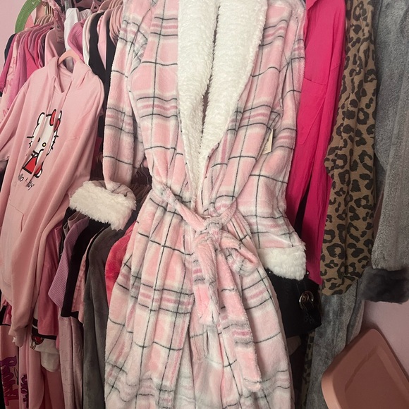 Pink Robe size 3x - Picture 2 of 4